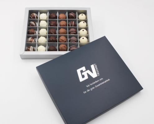Pralinen Firmengeschenke mit Logo-3 Firmengeschenke, Pralinen, Scholadengeschenke, Geschenk für Kundne, Geschenk mit Logo, Firmengeschenk Weihnachten, Werbegeschenk